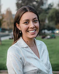 Profile photo of Julia Bowen